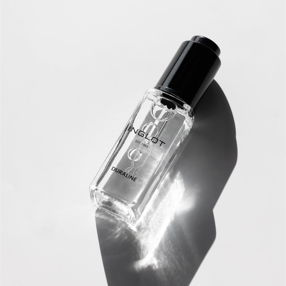 Inglot Duraline mixing loose eyeshadow into liner showing stronger pigment payoff and waterproofing