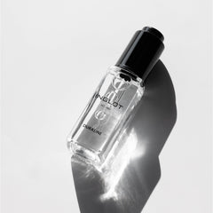 Inglot Duraline mixing loose eyeshadow into liner showing stronger pigment payoff and waterproofing