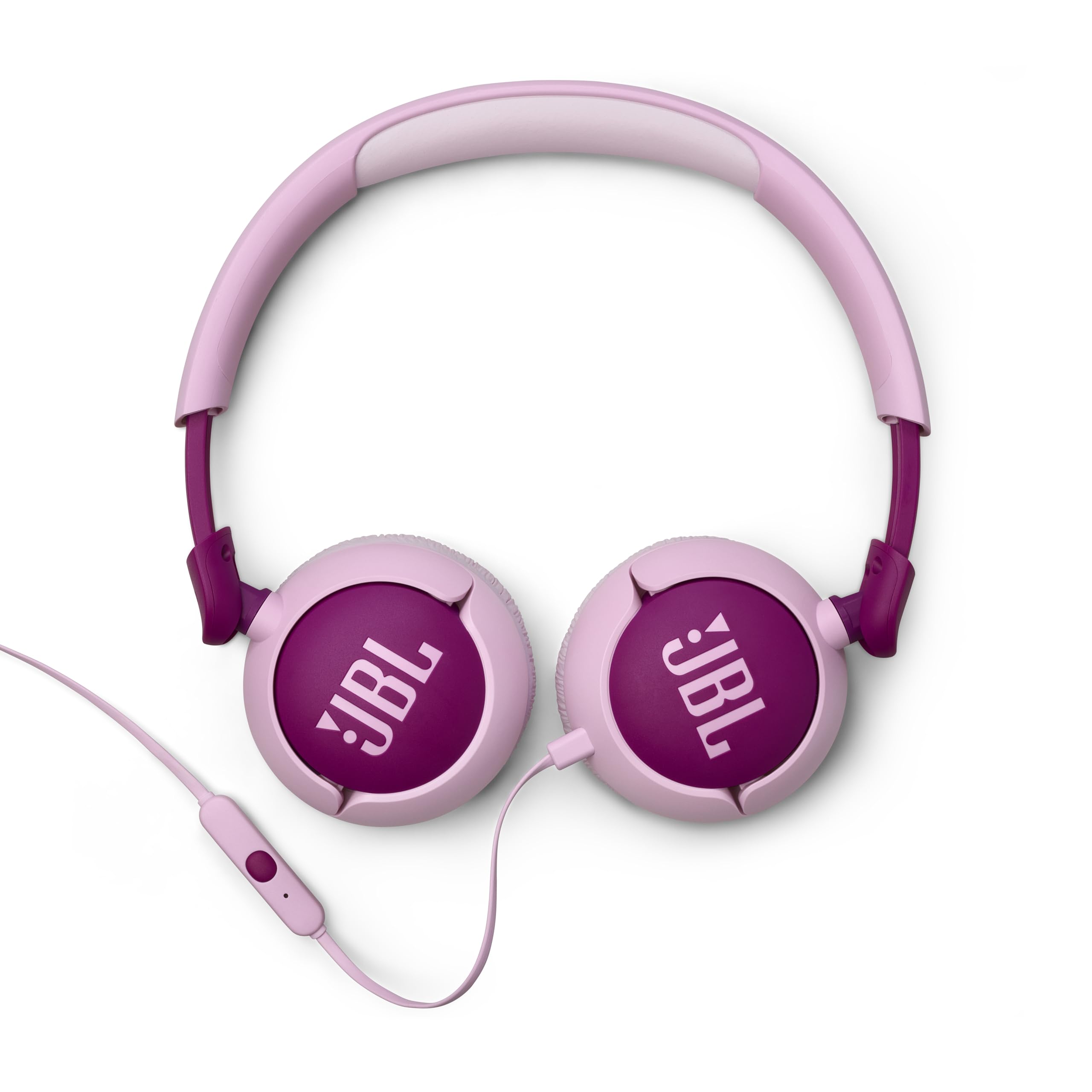 JBL Junior 320 on a child during travel showing comfort and entertainment