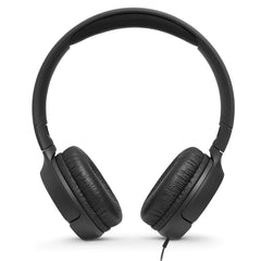 JBL Tune 500 flat cable detail demonstrating tangle‑free durability on the go