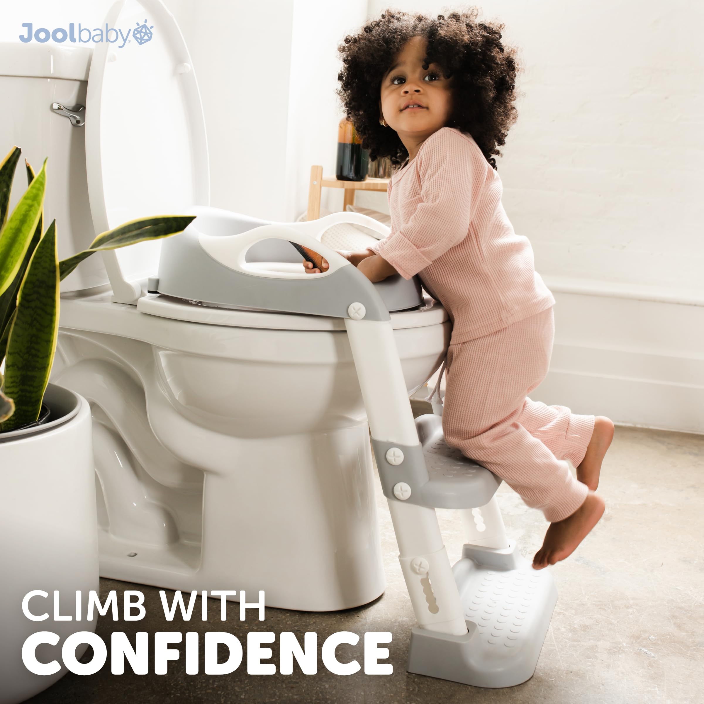 Jool Baby height adjustment mechanism ensuring fit on most toilets