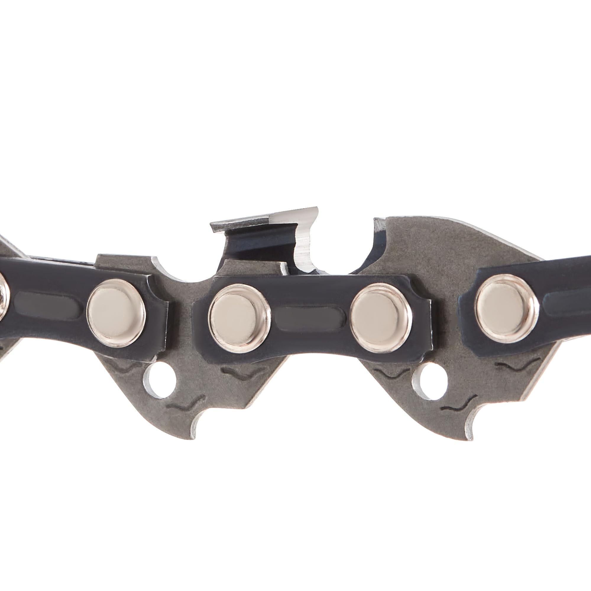 KAKEI chain on a saw cutting firewood, reliable performance in use