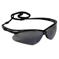 KLEENGUARD polycarbonate lens detail highlighting anti-fog surface and impact safety