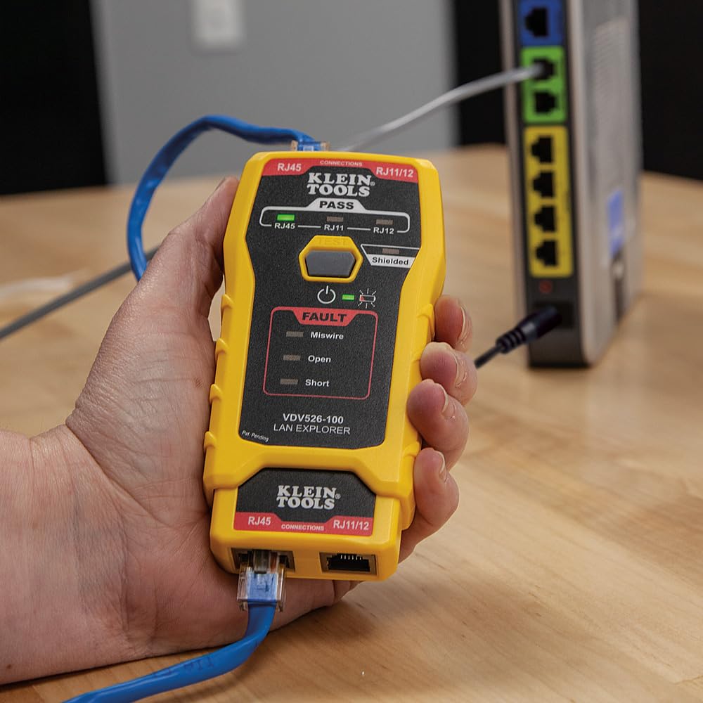 Klein Tools illuminated test sequence LEDs highlighting clear results