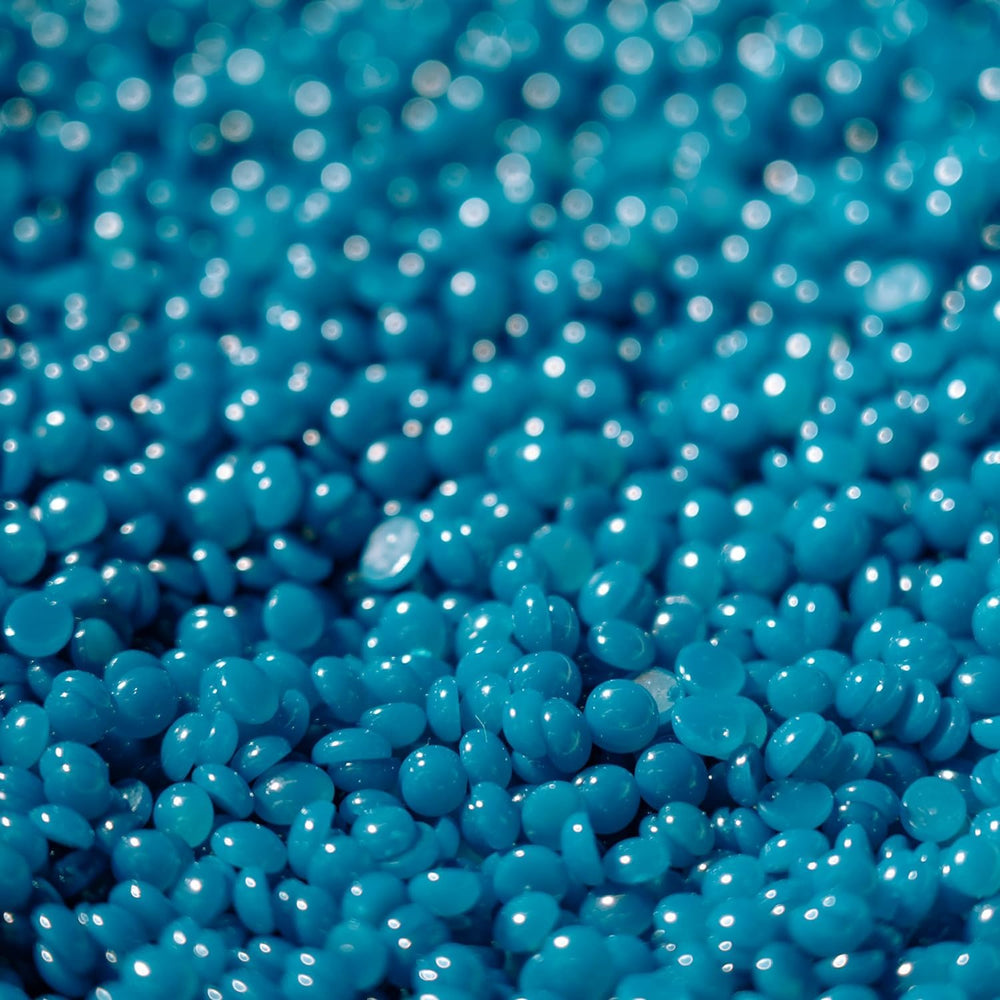 KoluaWax beads texture close-up revealing uniform granules for consistent melting