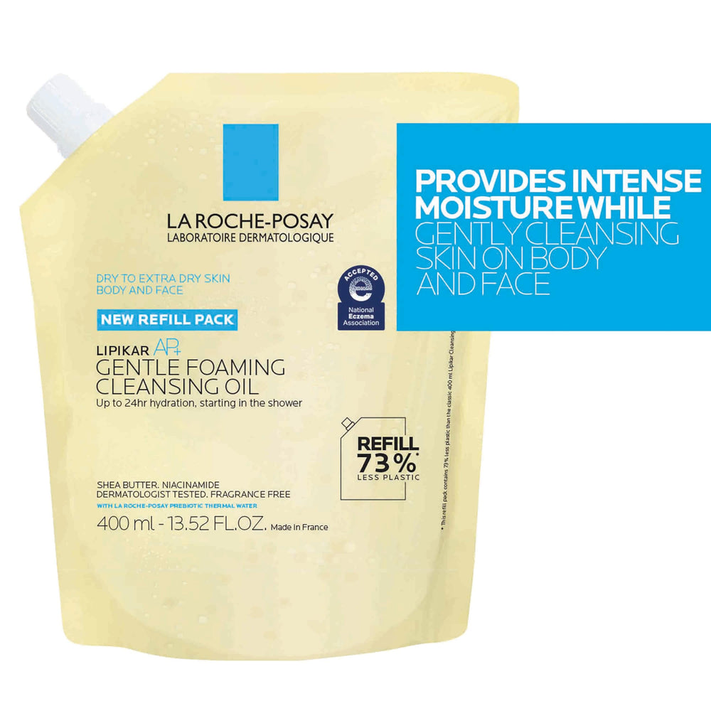 La Roche-Posay baby bath scene showing gentle, baby-safe cleansing