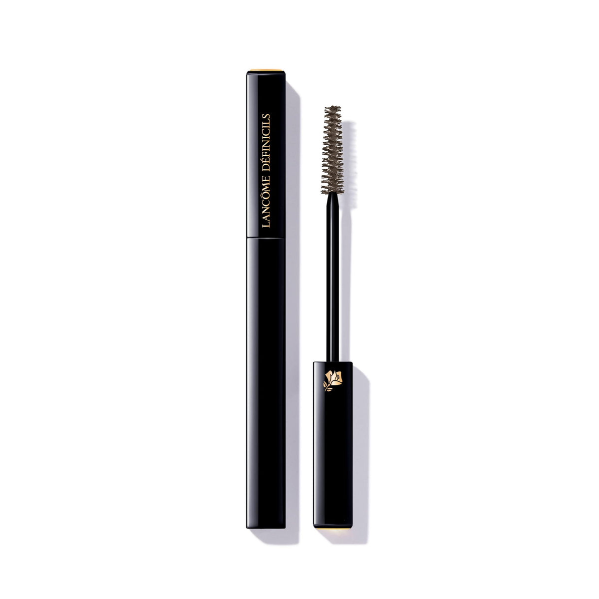 Lancôme Définicils front packaging showing product and shade deep brown benefit: recognizable packaging