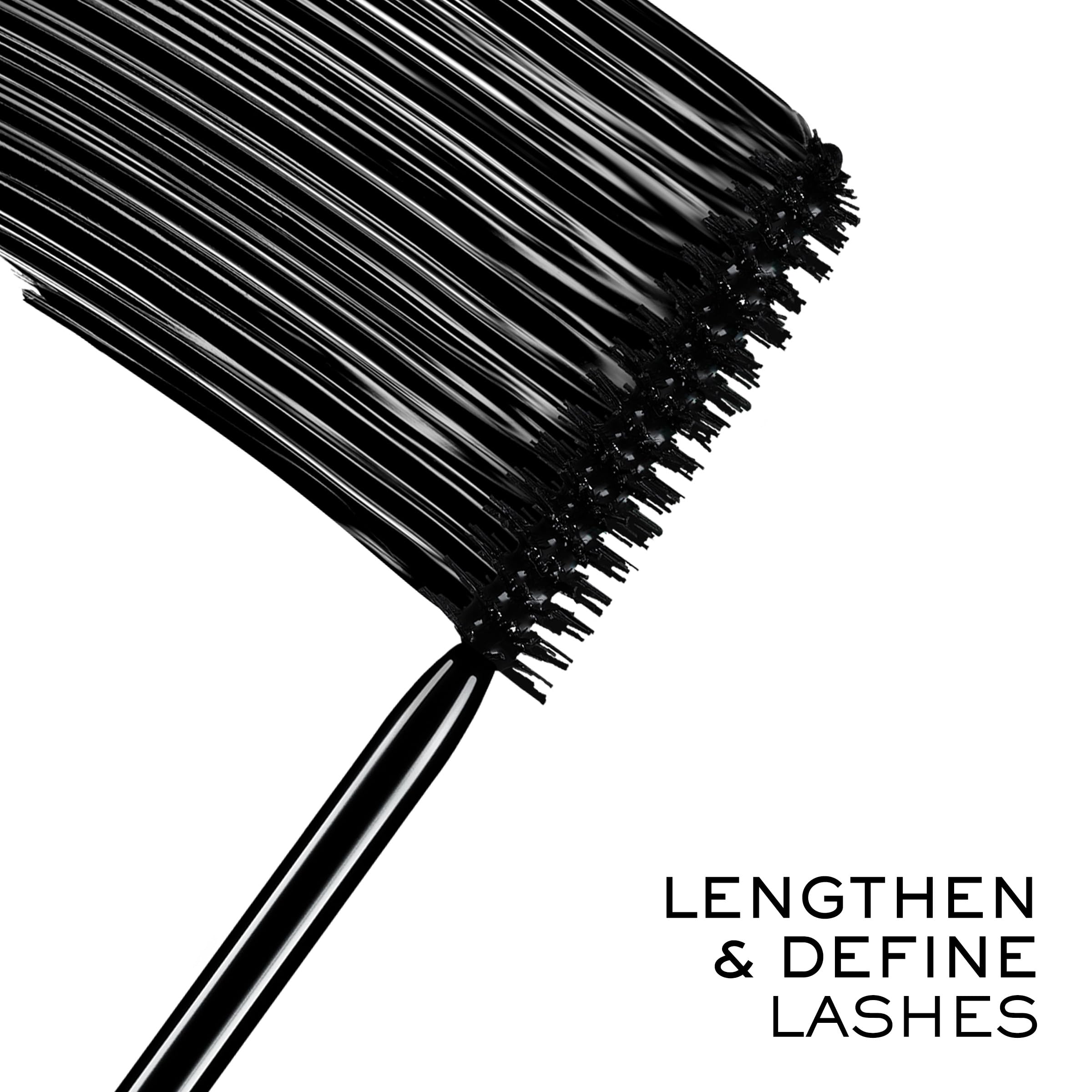 Lancôme Définicils wand brush close-up showing slim bristles for precise lash separation benefit