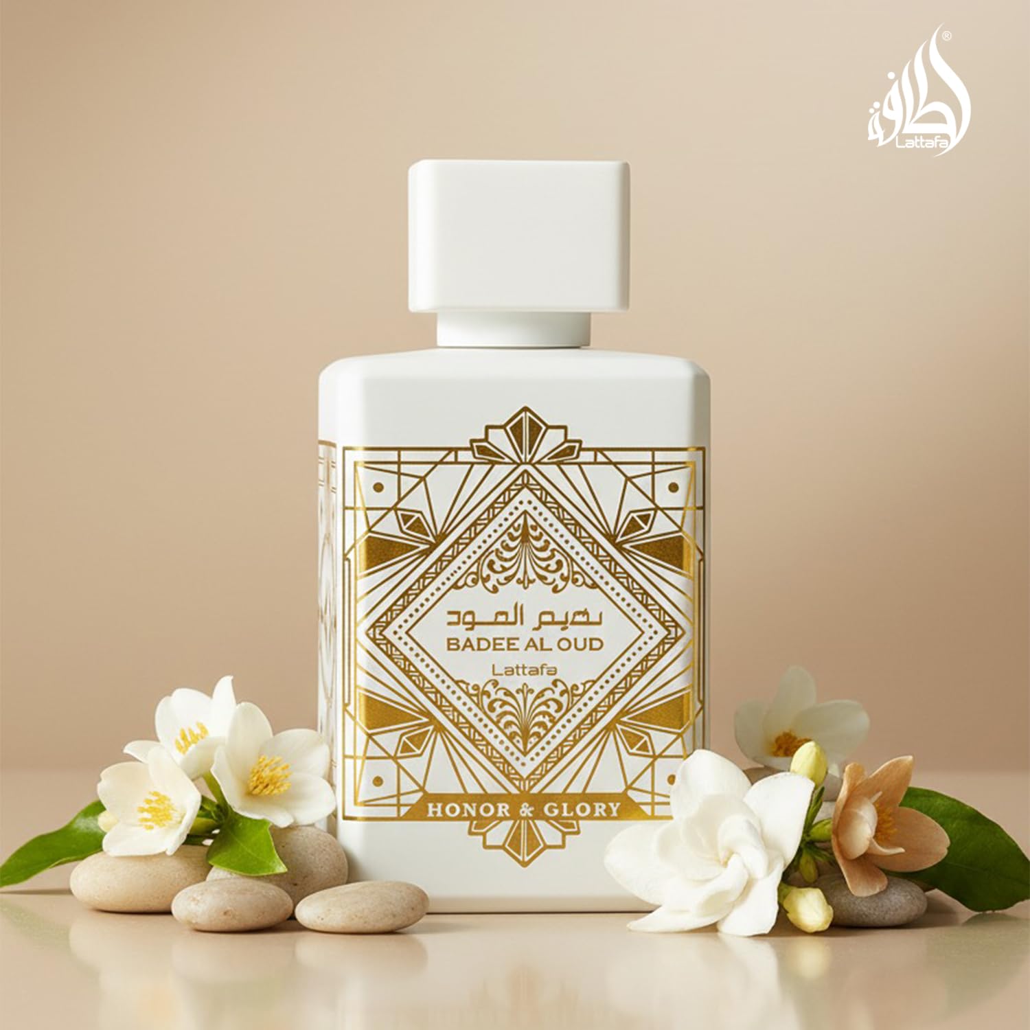 Lattafa pineapple and crème brûlée accents highlighting fruity gourmand top notes