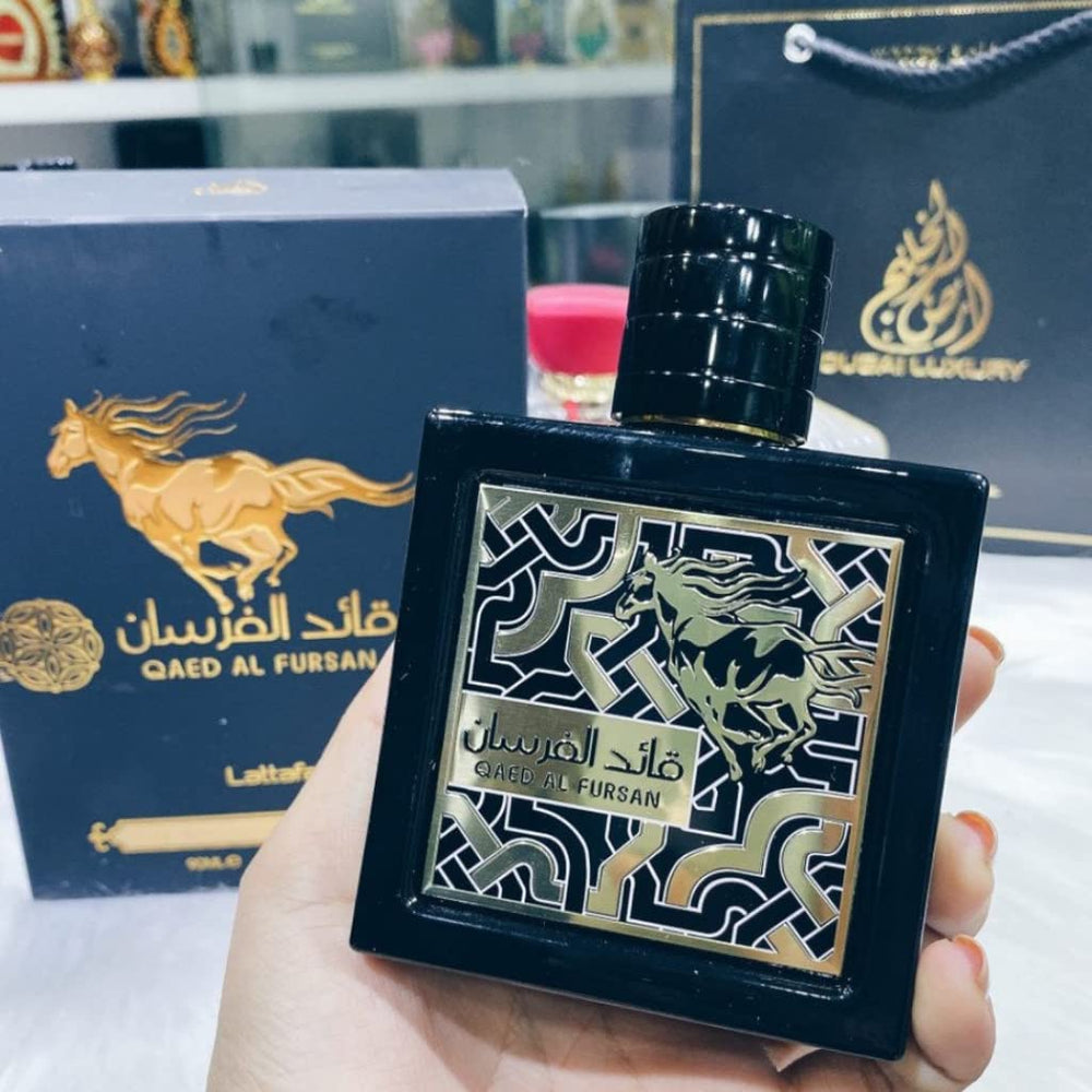 Lattafa oud cedarwood texture shot showing woody base benefit: lasting warm trail
