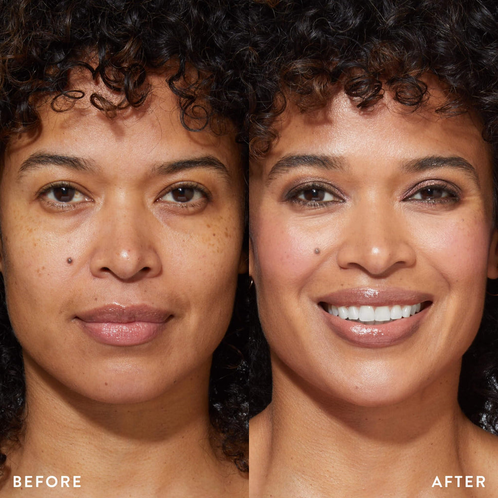 LAURA GELLER compact held in hand showing palette size and portability benefit