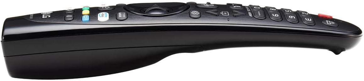 LG Magic Remote back and battery compartment with clear installation benefit