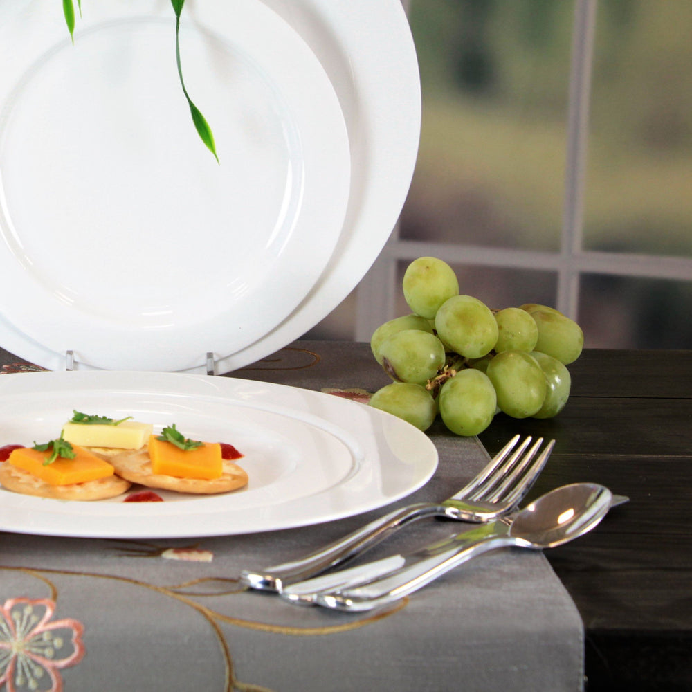 Lillian Tablesettings lifestyle place setting at event conveying upscale look