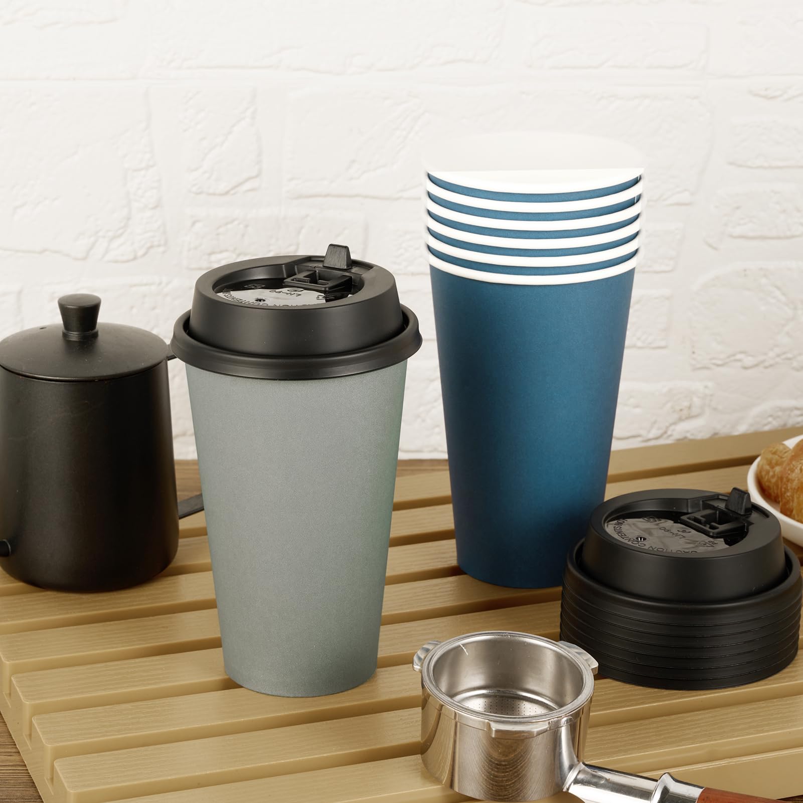 LITOPAK cups on a cafe counter showing convenience in service