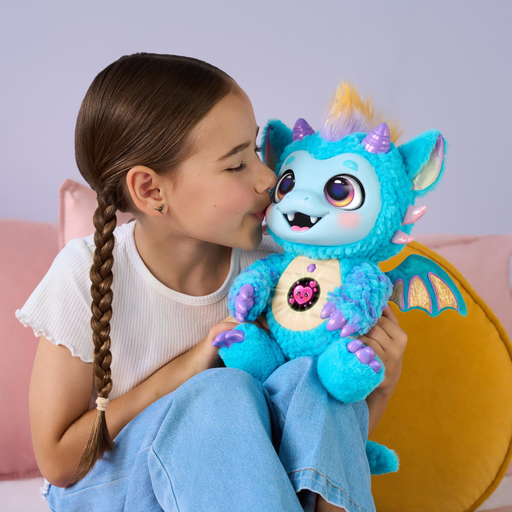 Little Live Pets Skye held in child’s hand demonstrating compact 11.1-inch size