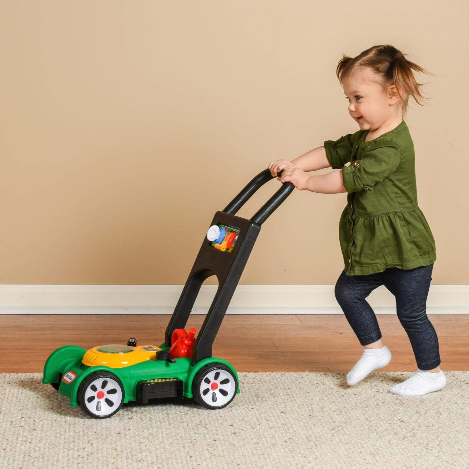 Little Tikes mower beads close-up illustrating popping action and engagement