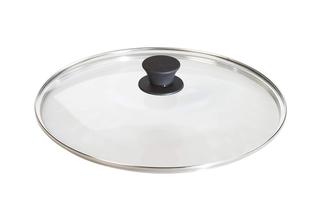 Lodge 12-inch glass lid front view showing full coverage and sealing benefit