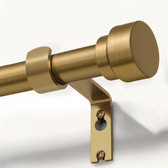 Lootkell front view of warm gold rod showing elegant finish and balanced support