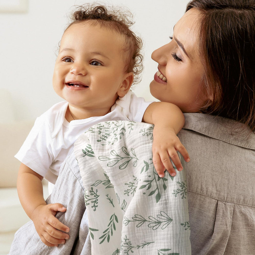 LYRICHOM BABY close-up of muslin weave highlighting breathable soft texture