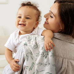 LYRICHOM BABY close-up of muslin weave highlighting breathable soft texture