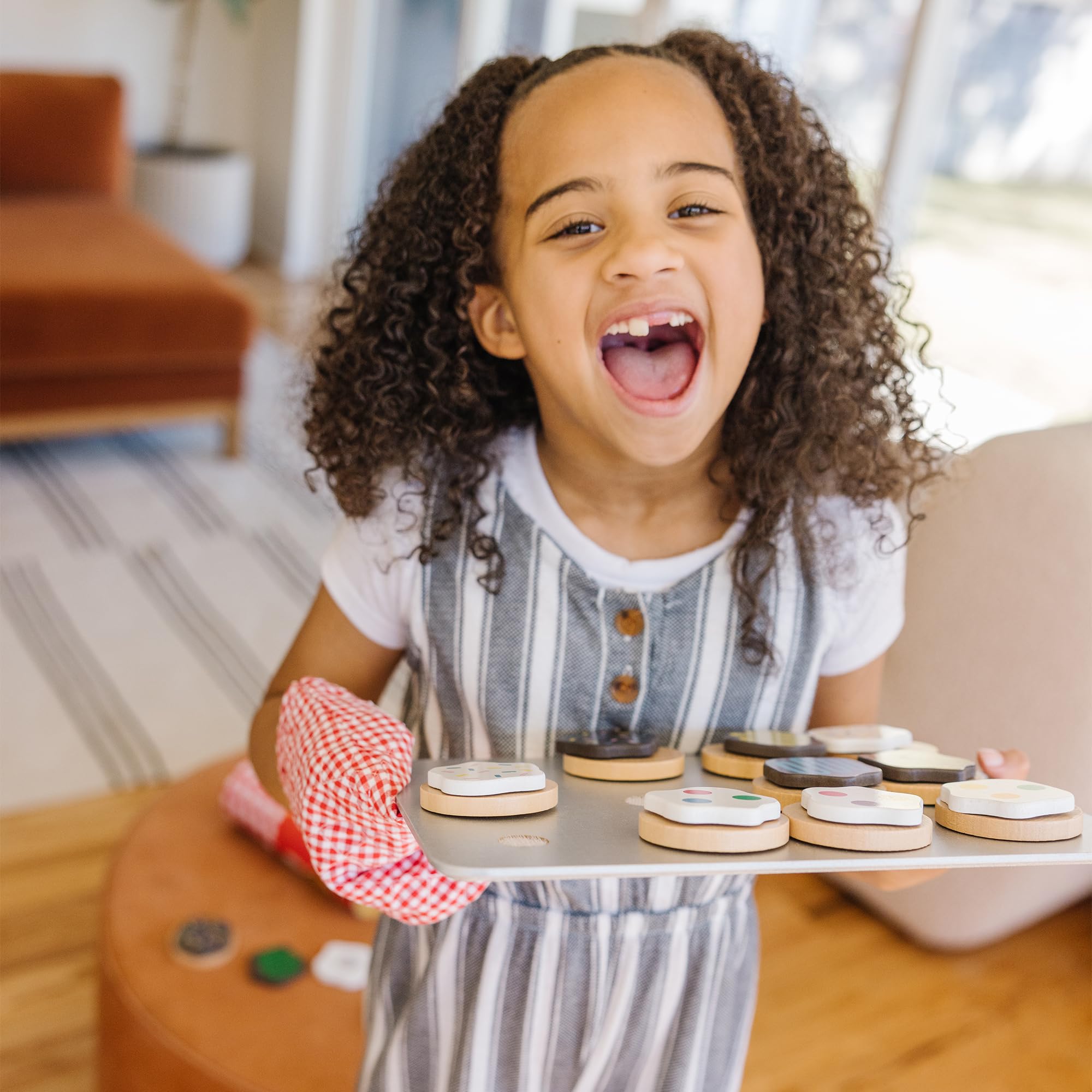 Melissa & Doug close-up of sliceable wooden cookies highlighting texture and joinability
