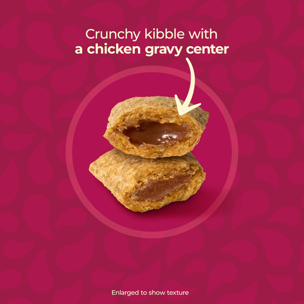 Meow Mix gravy pocket macro showing savory centers benefit
