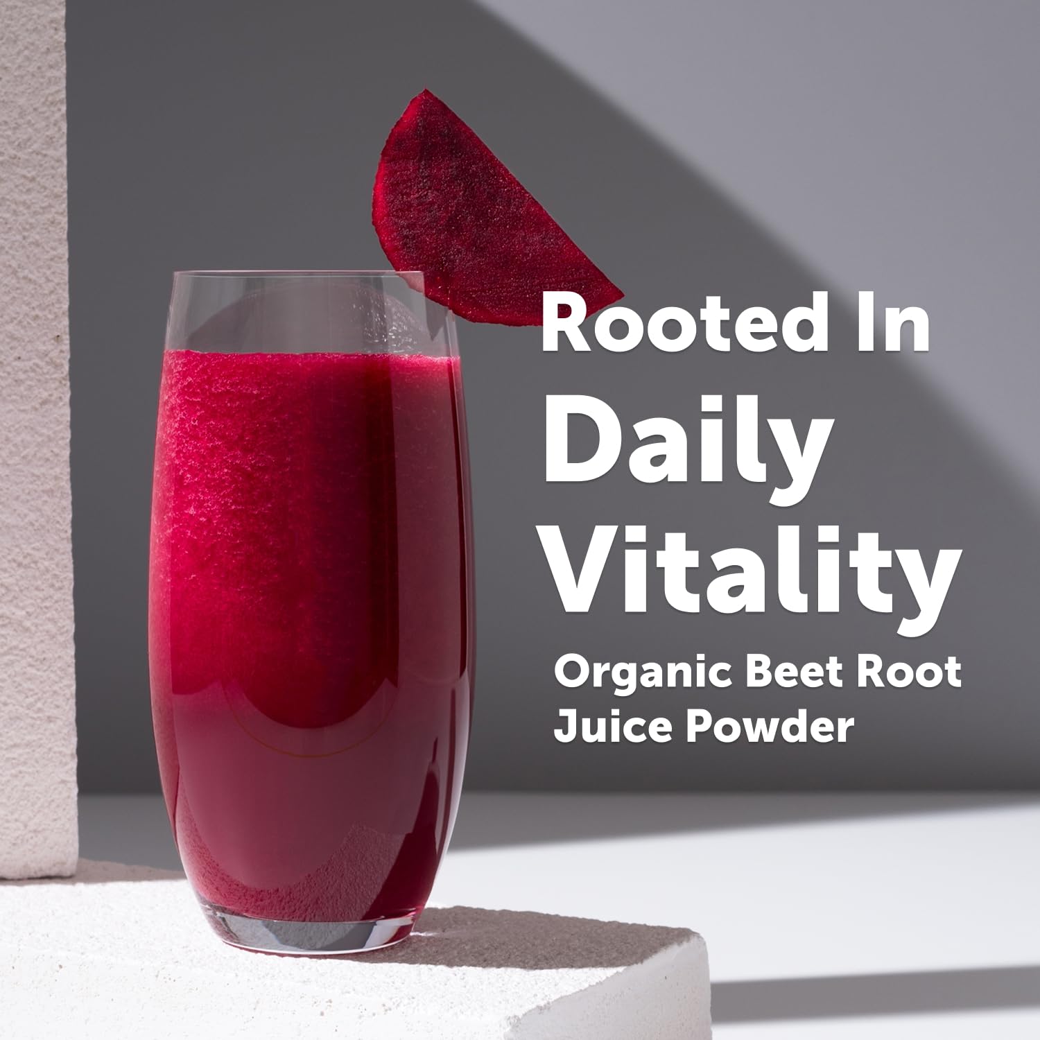 Micro Ingredients beet powder blended smoothie showing vibrant natural color
