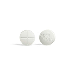 Close-up of Mini Thin tablet texture, Mini Thin aiding quick dosing