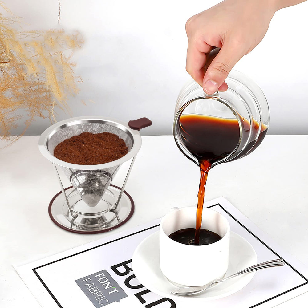 MISETTO pour-over set in kitchen lifestyle scene showing flavorful coffee and everyday use