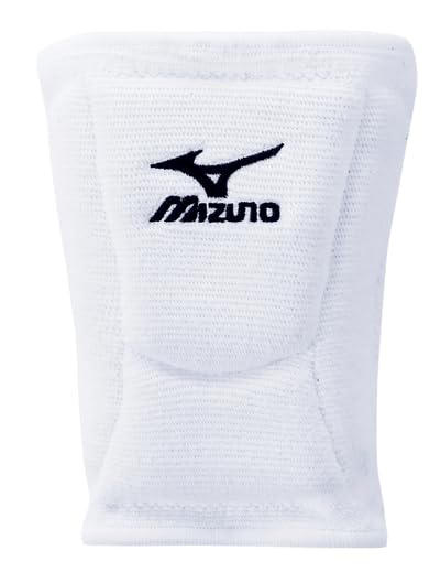 Mizuno LR6 worn on knee side profile demonstrating secure fit benefit