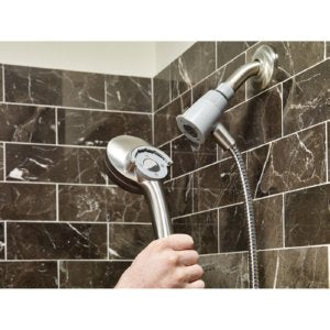 Moen Engage close-up of 5.5-inch spray face highlighting spray performance