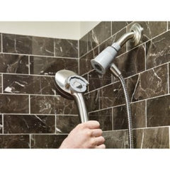 Moen Engage close-up of 5.5-inch spray face highlighting spray performance