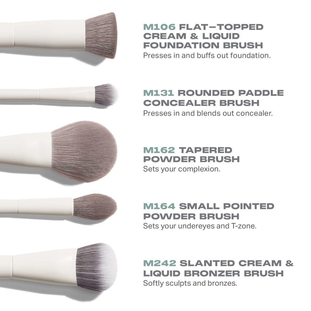 MORPHE powder brush texture shot showing soft fibers for even setting