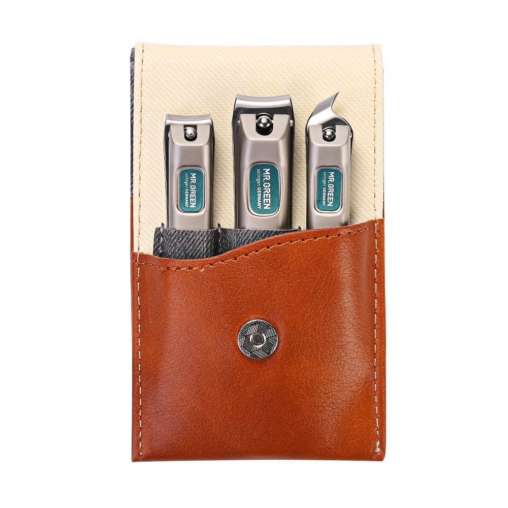 MR.GREEN clippers front view showing three tools and case for easy storage