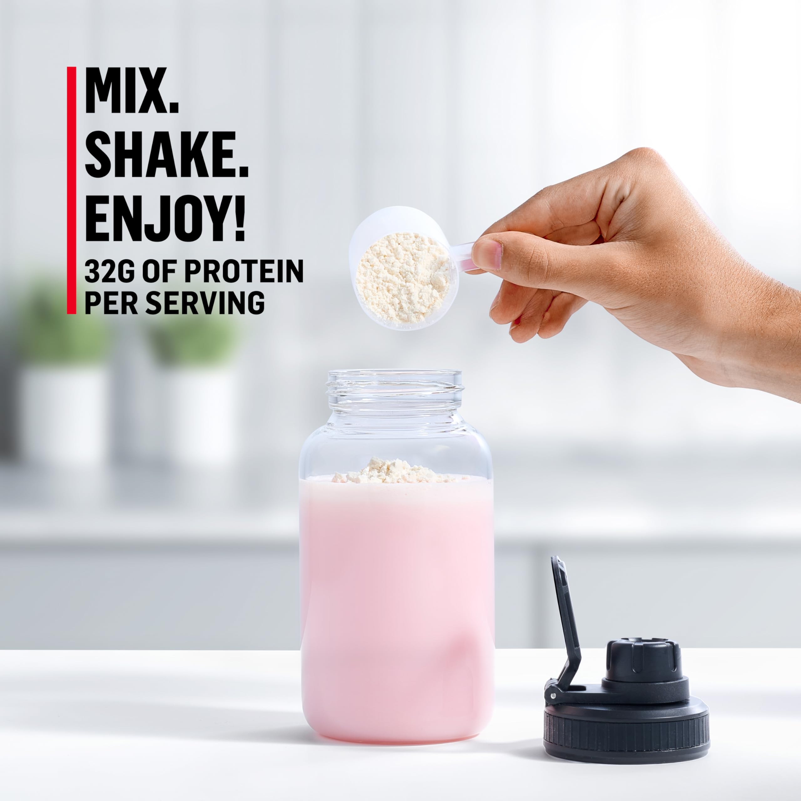 Muscle Milk prepared shake in glass demonstrating smooth mixability and ready-to-drink convenience