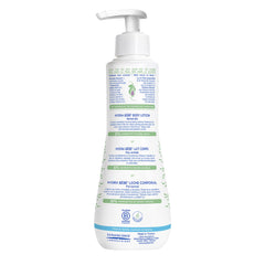 Mustela pump dispenser close-up for easy one-handed application and hygiene