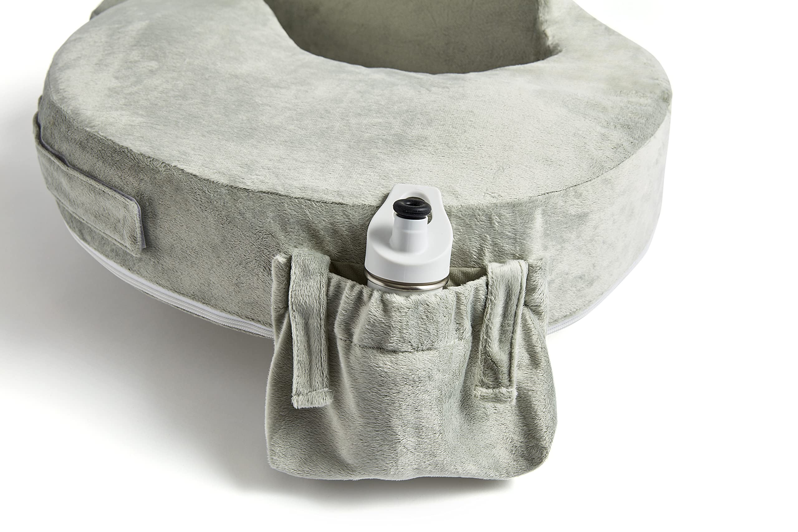 My Brest Friend in use bottle-feeding showing ergonomic arm support and stability