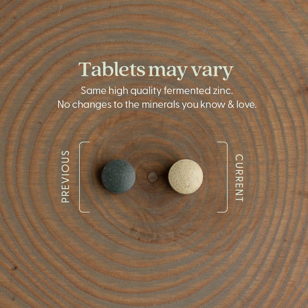 tablet next to a glass of water showing New Chapter serving suggestion for easy swallowing