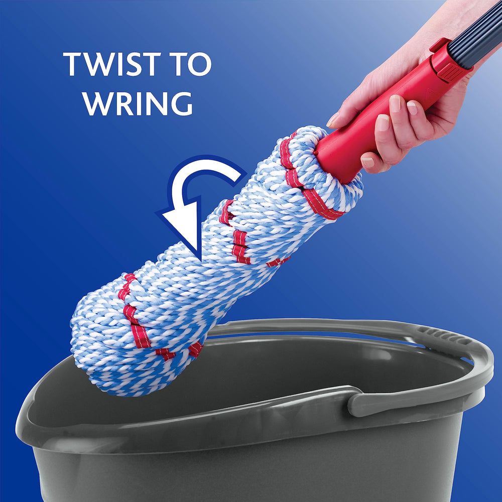 O-Cedar twist-handle wringing mechanism demonstration for hands-free wring control