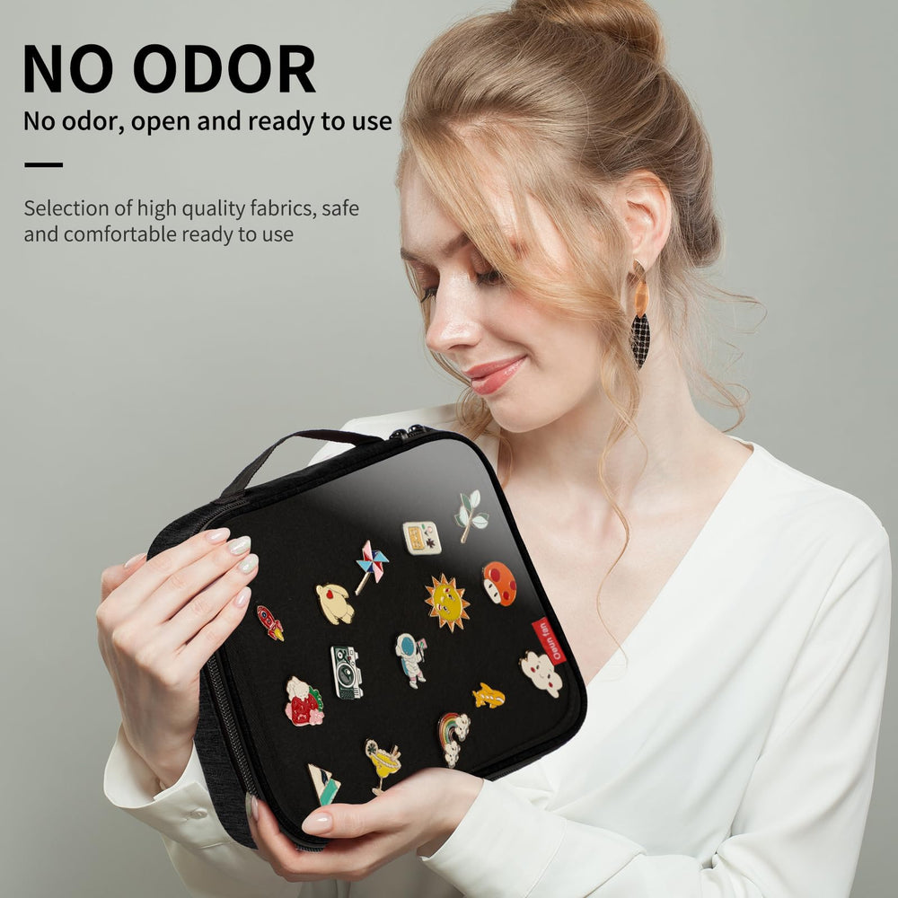 Oeun fan held in hand to show size and travel-friendly convenience