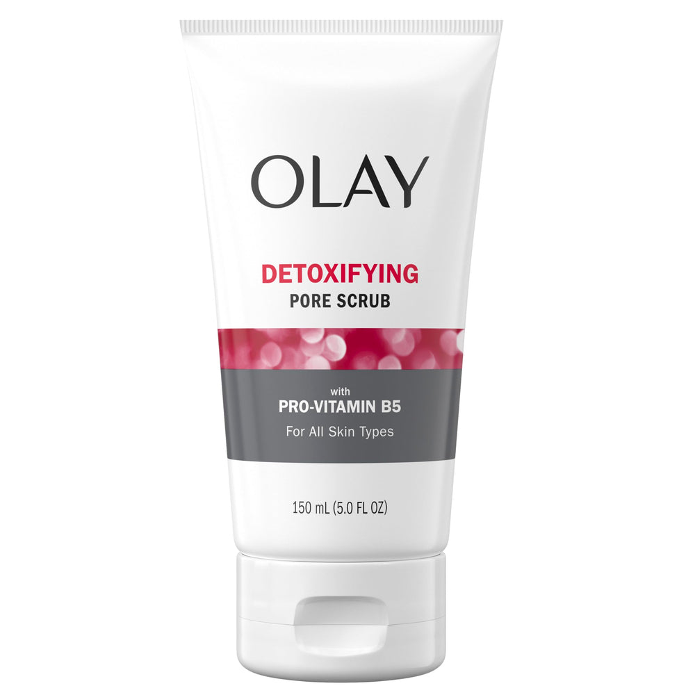 Olay foam on face during application showing deep clean and refresh benefit