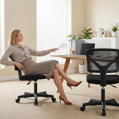 OLIXIS seat close-up with removable cover for easy cleaning and fresh feel