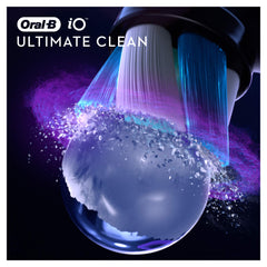 Oral-B bristle detail close-up highlighting filament pattern that aids deep cleaning action