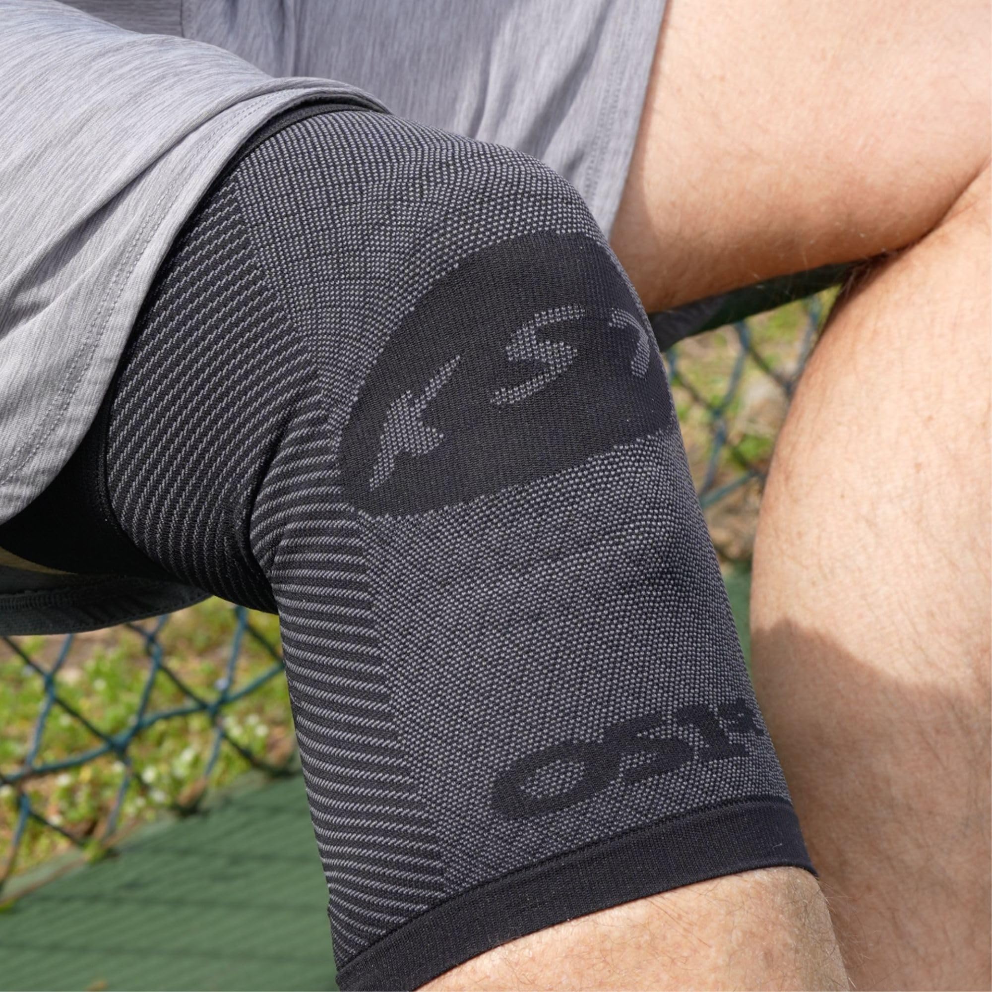 OrthoSleeve KS7 in use while running to support joint stability