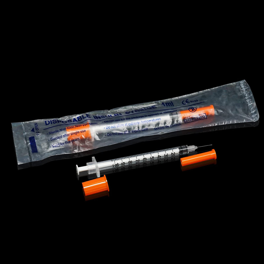 otwooi needle close up showing 29G tip for precise fine-volume delivery