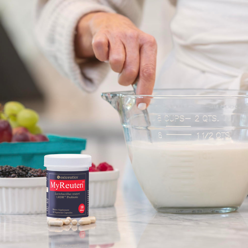 smoothie bowl topped with cultured MyReuteri yogurt highlighting Oxiceutics culinary use