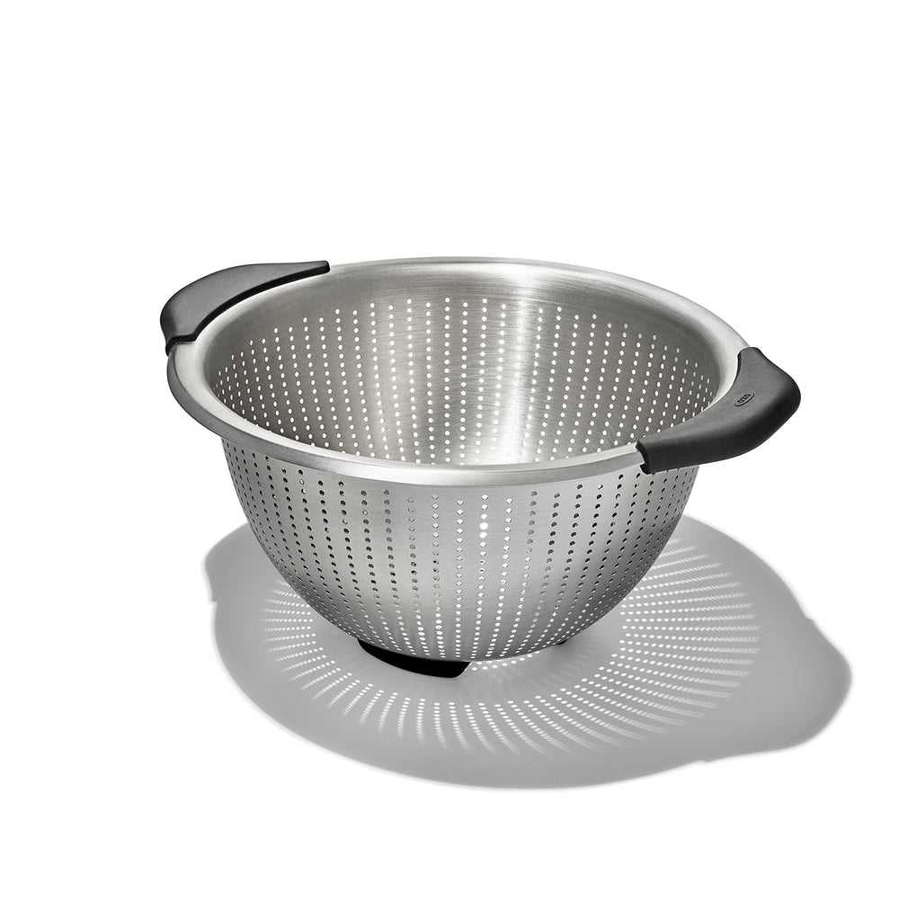 OXO Good Grips beside spoon illustrating 5 qt size for family meals