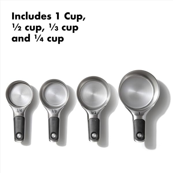 OXO handle close-up showing soft non-slip grip for comfortable, secure measuring