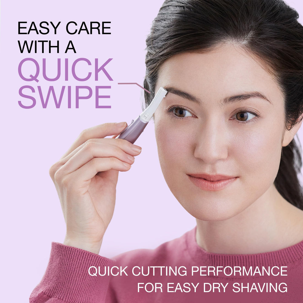 Panasonic ES-WF71 protective cap displayed to keep blades clean on the go