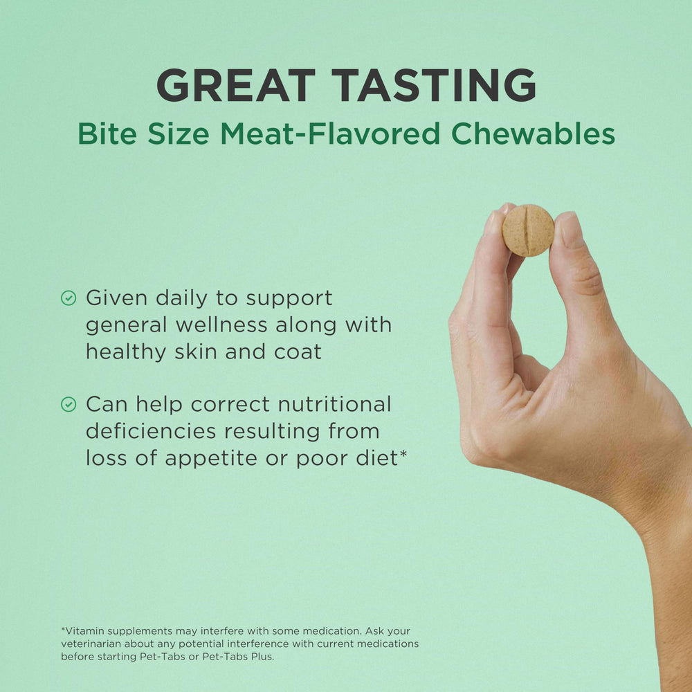 Pet-Tabs served crumbled over food demonstrating simple feeding and acceptance benefit